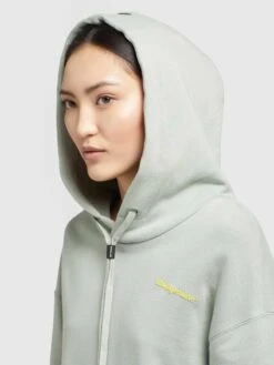 Khujo Collegepaita 'Dalia'