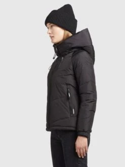 Khujo Talvitakki 'Esila' -Khujo 1766c088b27276b10da703d42a1e2890