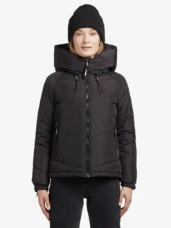 Khujo Talvitakki 'Esila' -Khujo 42022c4f5afd19ef7437b6f810c00c4a