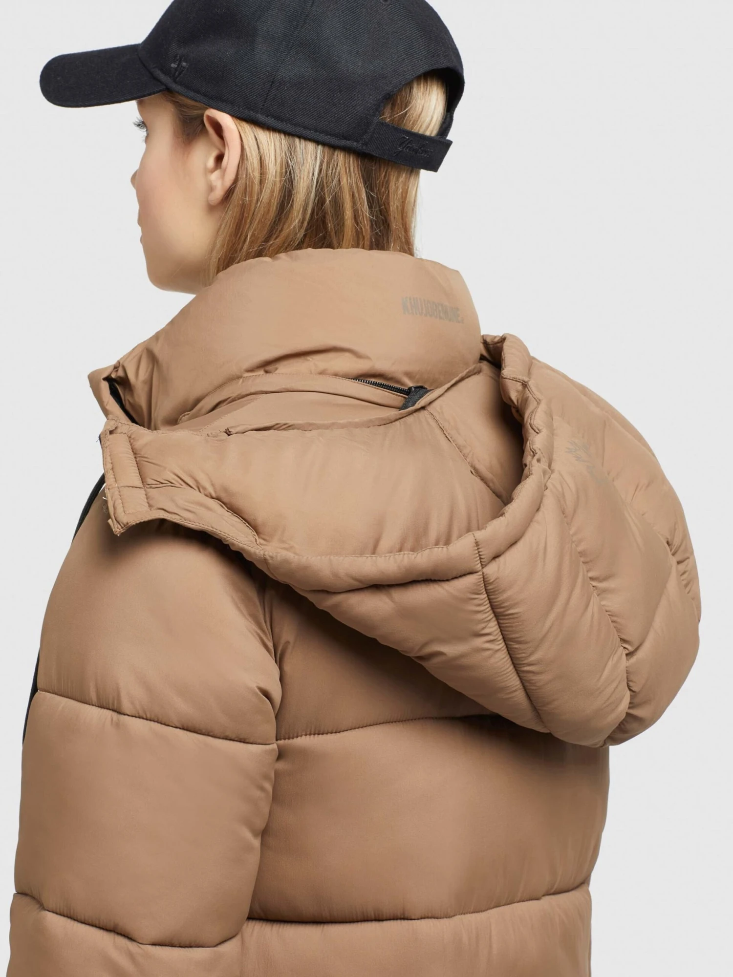 Khujo Talvitakki 'JULINA' 4 Khujo Talvitakki 'JULINA' - Image 2