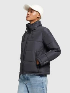 Khujo Talvitakki 'Tuba 3' -Khujo 95639bfa4cd5aeadbdd6fa947c61bdb6