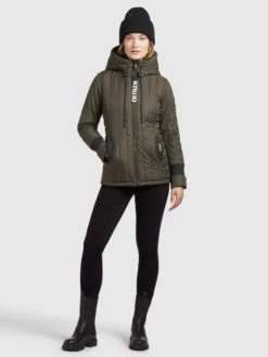 Khujo Talvitakki -Khujo ad0f5c17c010172b45243210a1b96492