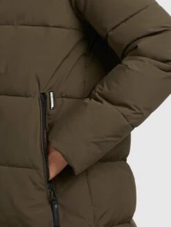 Khujo Talvitakki 'Dorasi' -Khujo d63adf62f499db4726d2d654cb41f18a