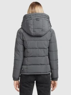 Khujo Talvitakki 'Lilena' -Khujo ef5686e94e2371b6dc8a84665090675e