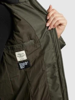 Khujo Talvitakki -Khujo fe35e2f344ed1c11e5abb78936ded490